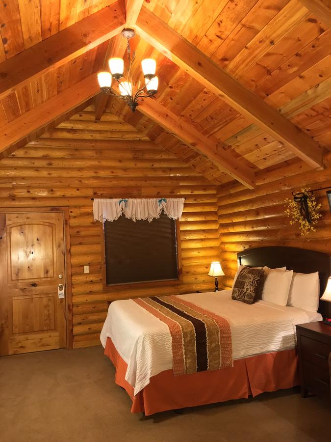 Bryce Canyon Log Cabins - thumb 32