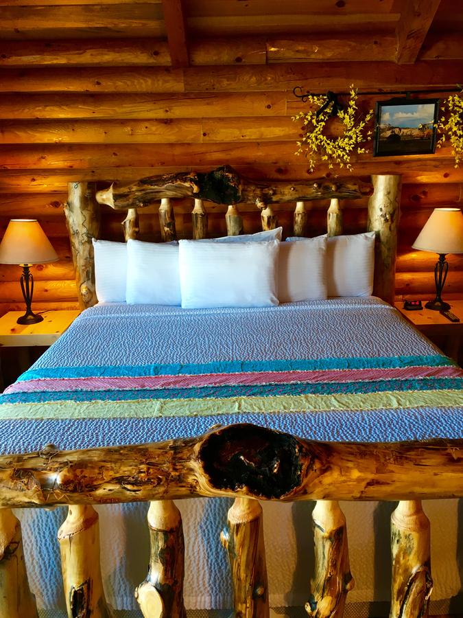 Bryce Canyon Log Cabins - thumb 42