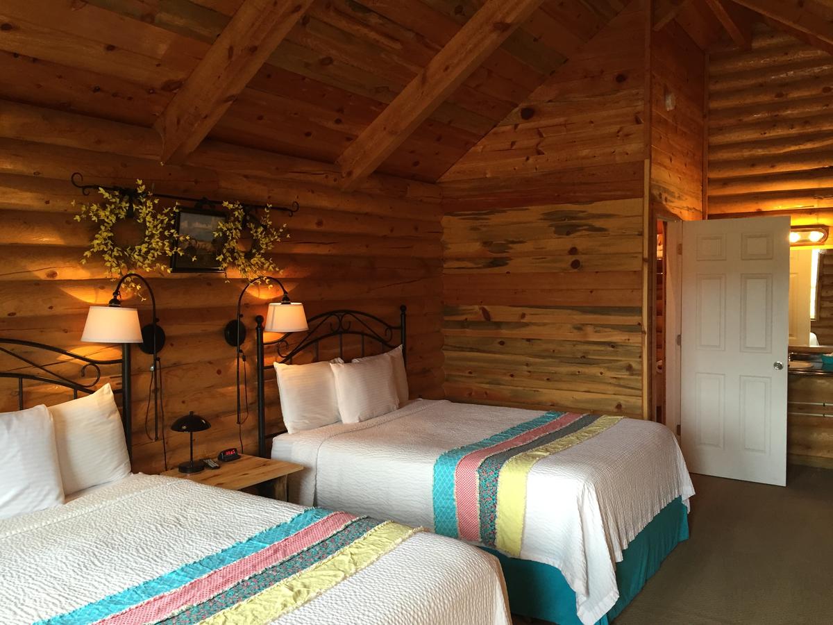Bryce Canyon Log Cabins - thumb 12