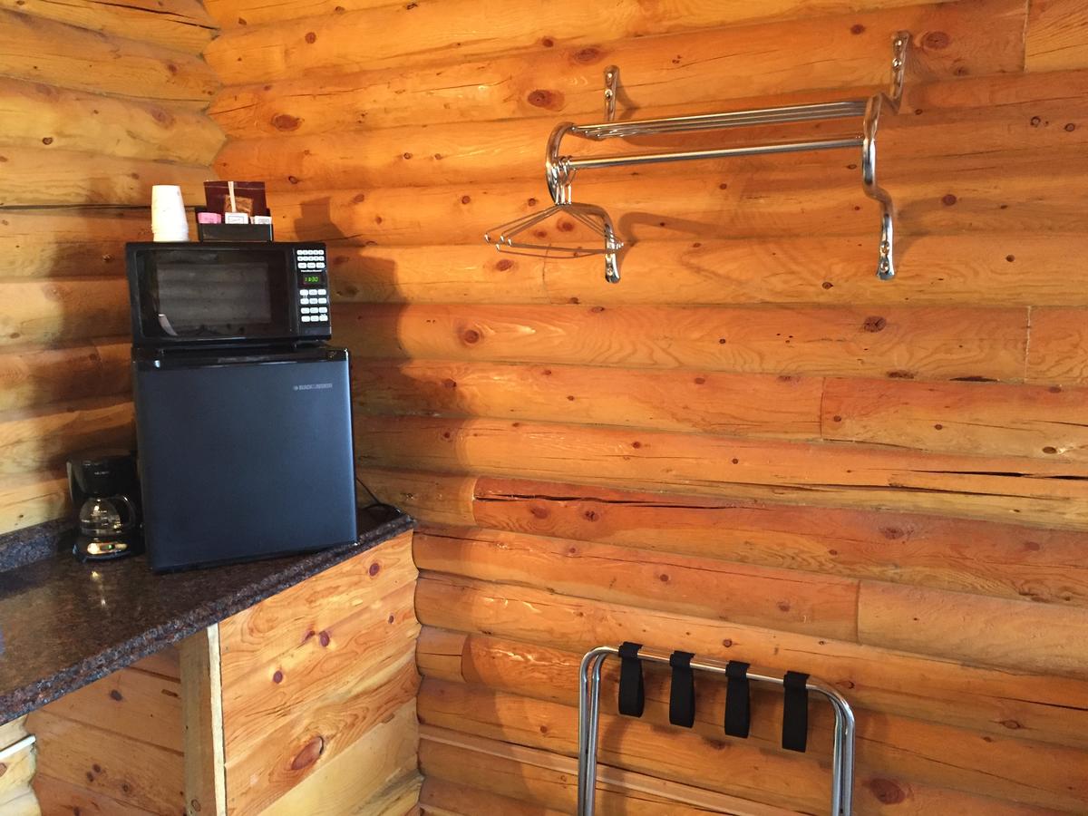 Bryce Canyon Log Cabins - thumb 15