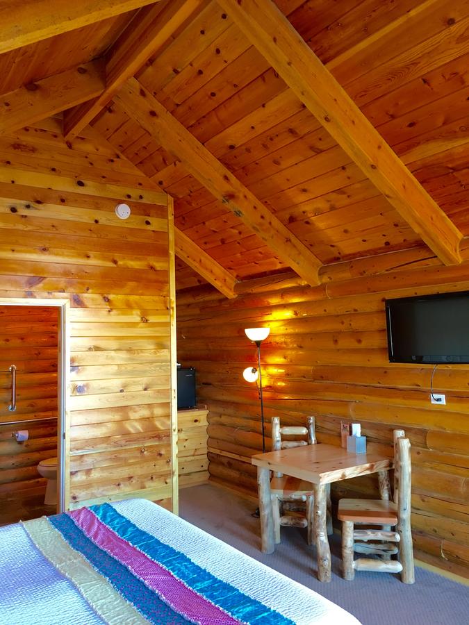 Bryce Canyon Log Cabins - thumb 40