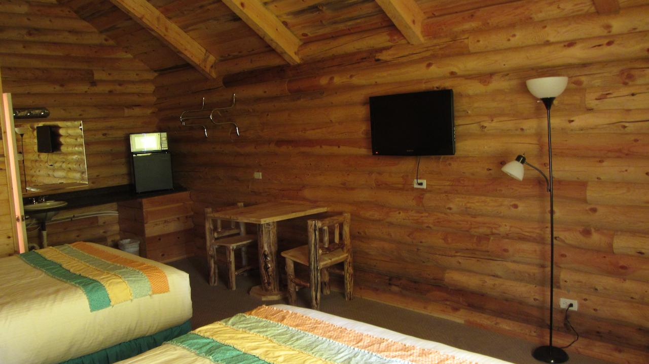 Bryce Canyon Log Cabins - thumb 23