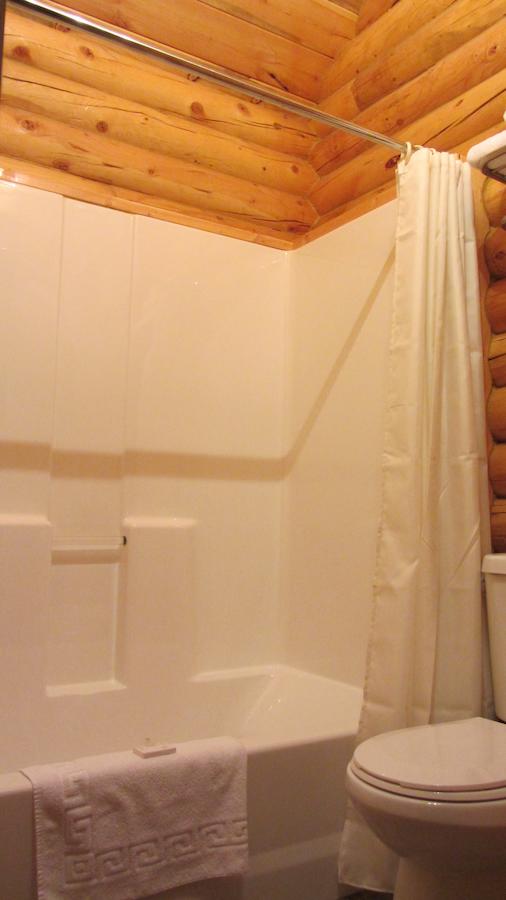 Bryce Canyon Log Cabins - thumb 21