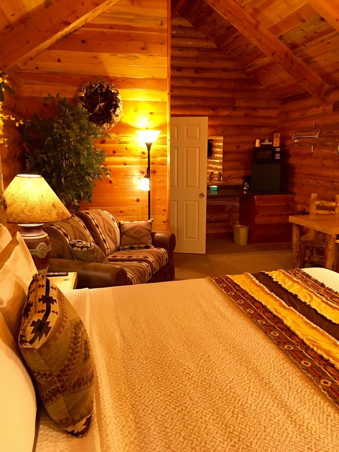 Bryce Canyon Log Cabins - thumb 43