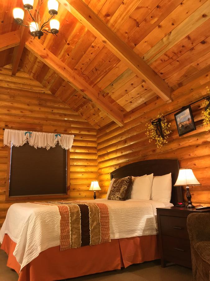 Bryce Canyon Log Cabins - thumb 34