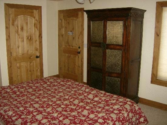 Stone Canyon Inn - thumb 13