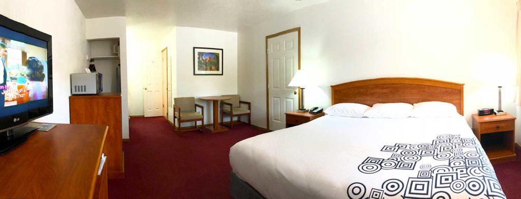 Austin's Chuckwagon Motel - thumb 1