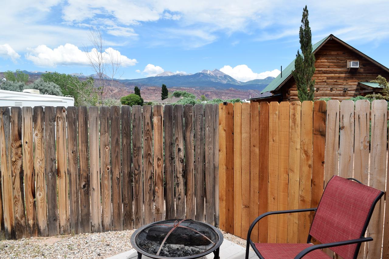 Desert Juniper Adobe Cabin At St. Danes Cabins - thumb 29
