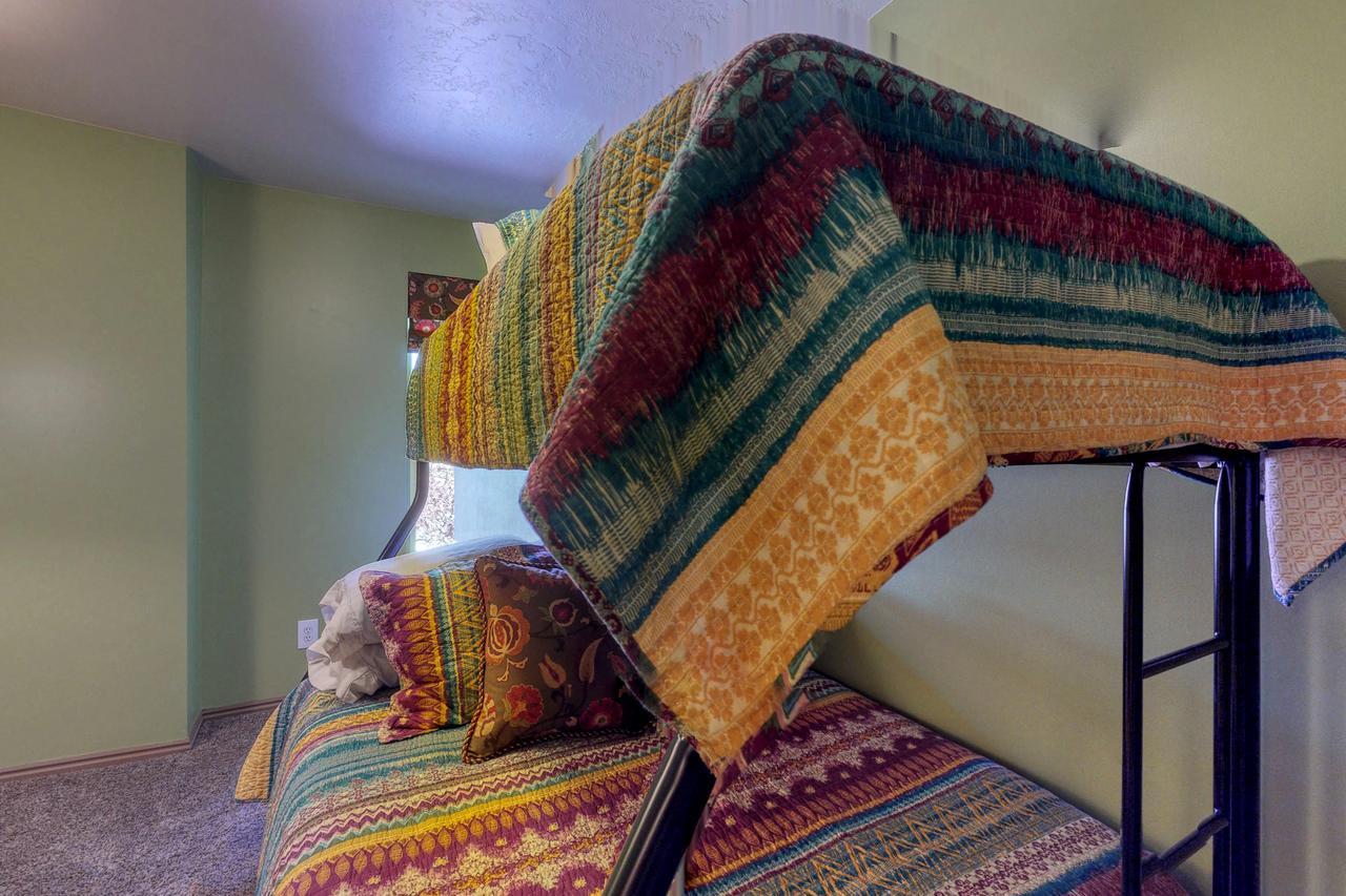 4 Bed 4 Bath Vacation Home In Oaks At Wasatch - thumb 26