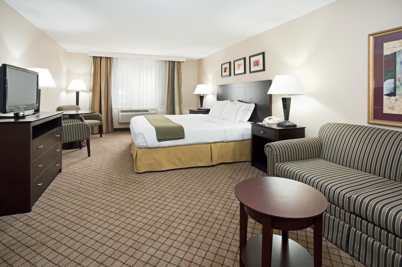 First Choice Inns At The Swell - thumb 43