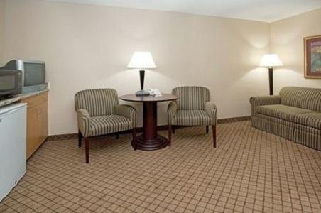 First Choice Inns At The Swell - thumb 6