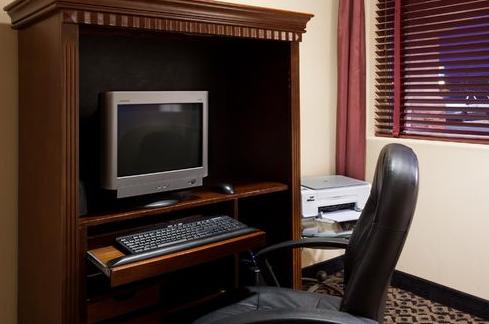 First Choice Inns At The Swell - thumb 17