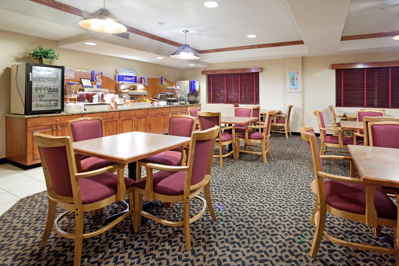 First Choice Inns At The Swell - thumb 30