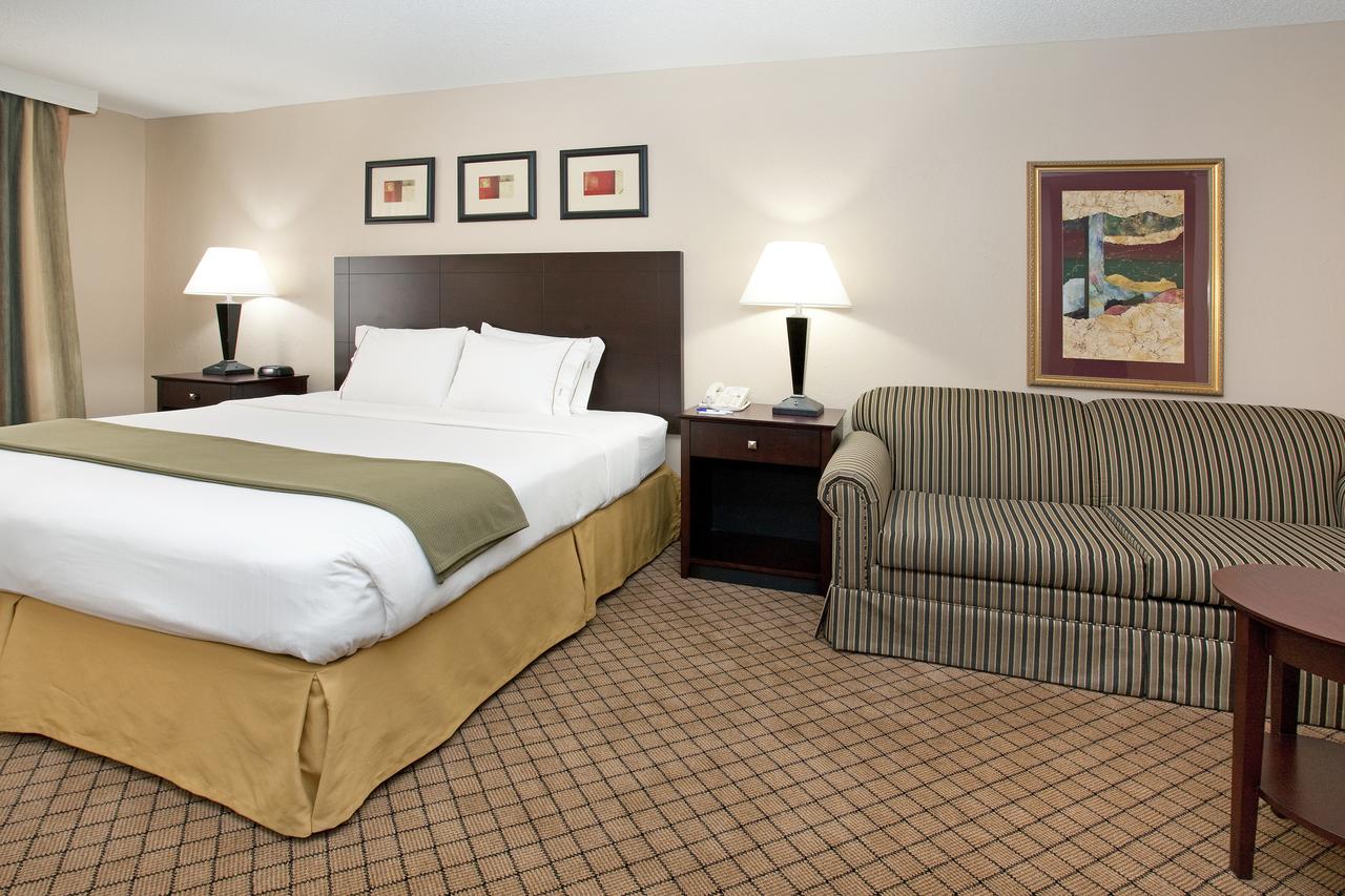 First Choice Inns At The Swell - thumb 38