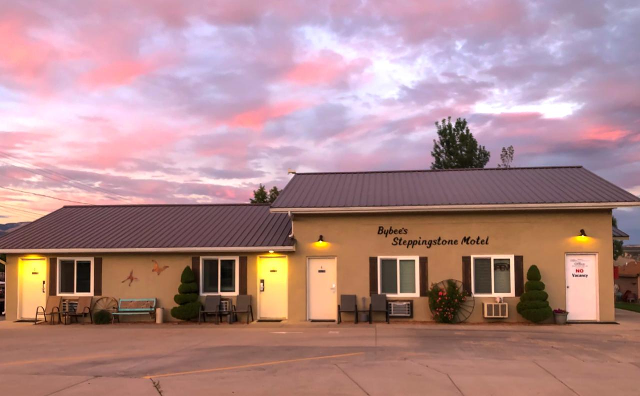 Bybee's Steppingstone Motel - thumb 0