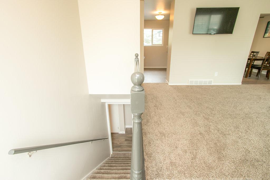 Cozy Just Remodeled House Near SKI Resorts - thumb 22