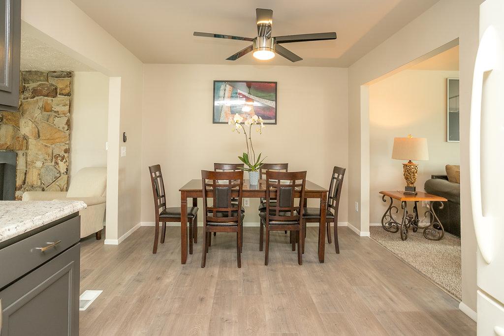 Cozy Just Remodeled House Near SKI Resorts - thumb 9