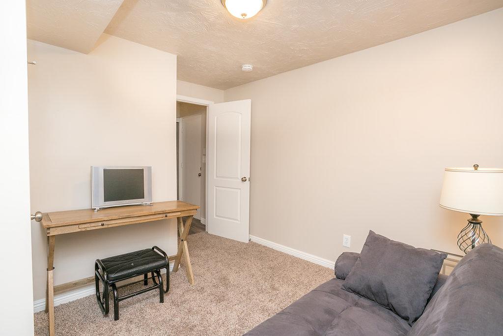 Cozy Just Remodeled House Near SKI Resorts - thumb 31