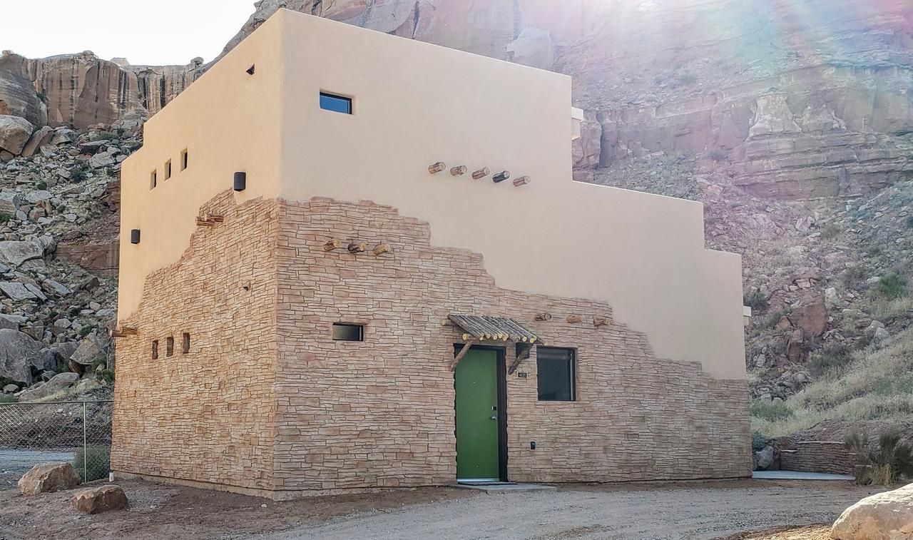 Bluff Dwellings Resort - thumb 7