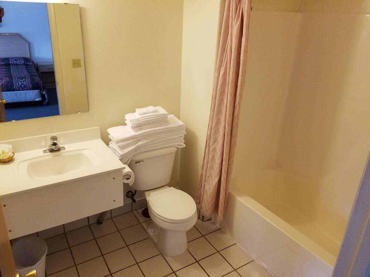 The Historic Panguitch Hotel - thumb 44