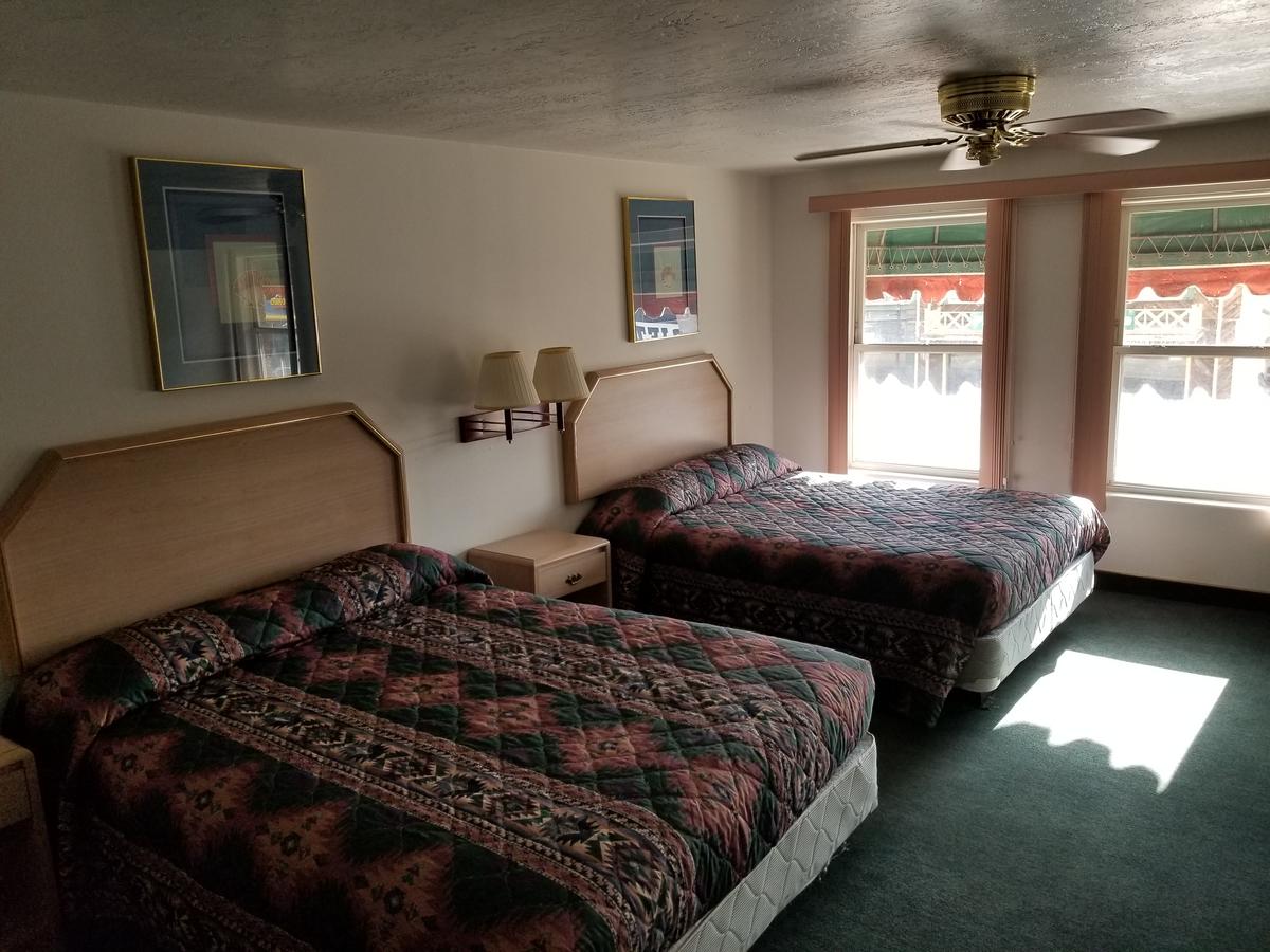 The Historic Panguitch Hotel - thumb 42