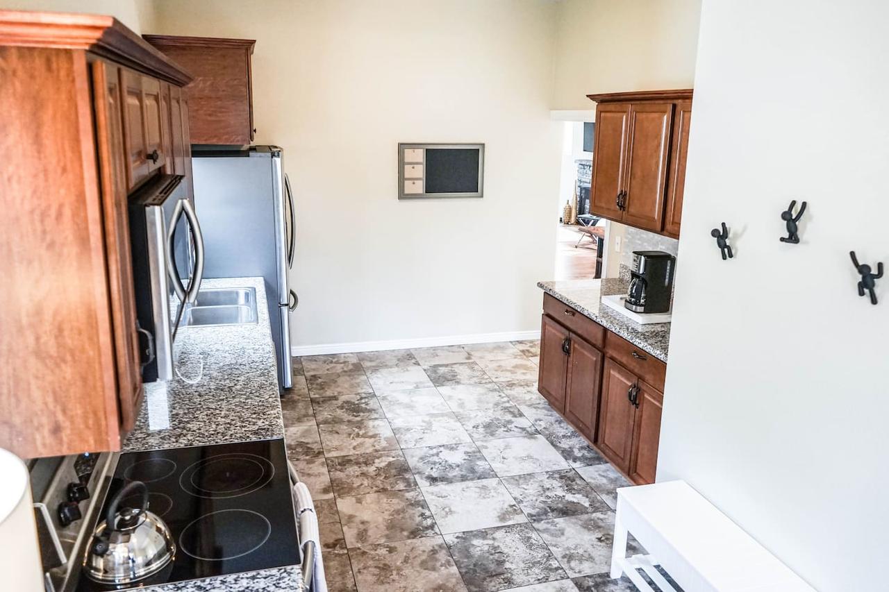 Distinct Tudor House In Salt Lake City - thumb 6