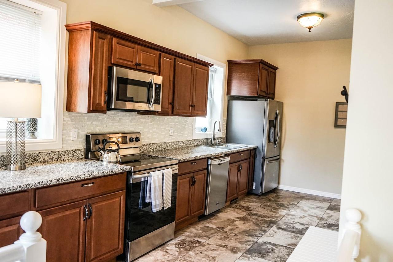 Distinct Tudor House In Salt Lake City - thumb 5