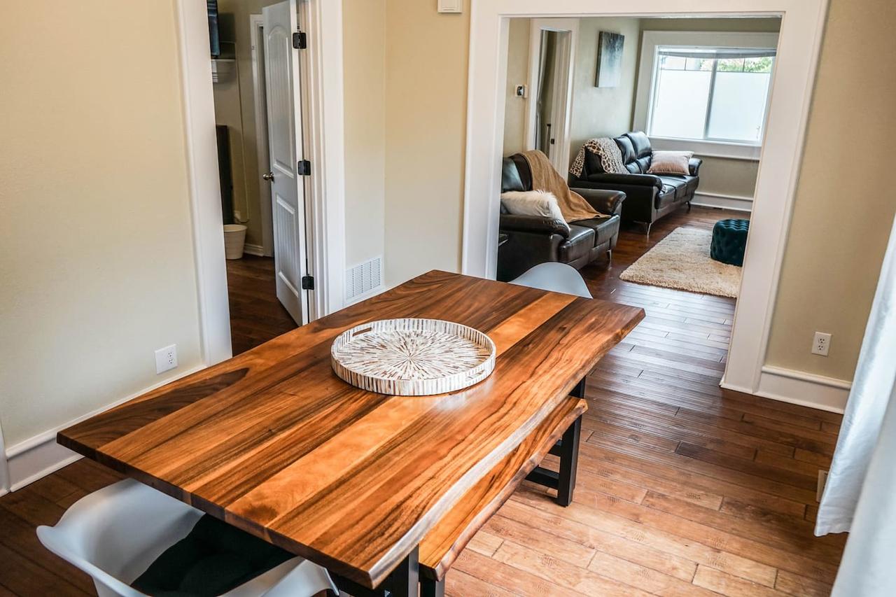 Distinct Tudor House In Salt Lake City - thumb 11