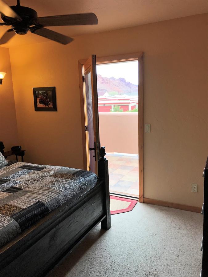 1 Desert Winds Drive - thumb 12