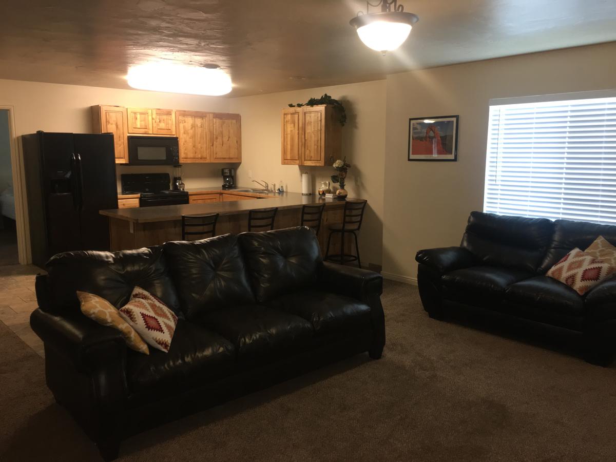 Cedar Canyon Condos - thumb 18
