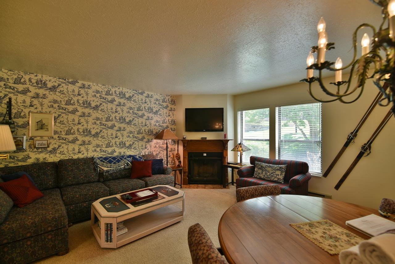Wolf Lodge Condo #504 - thumb 2