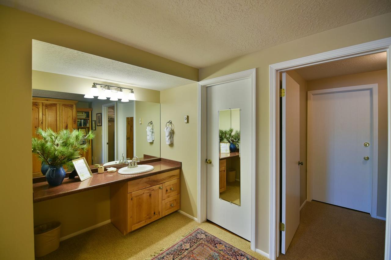 Wolf Lodge Condo #504 - thumb 13