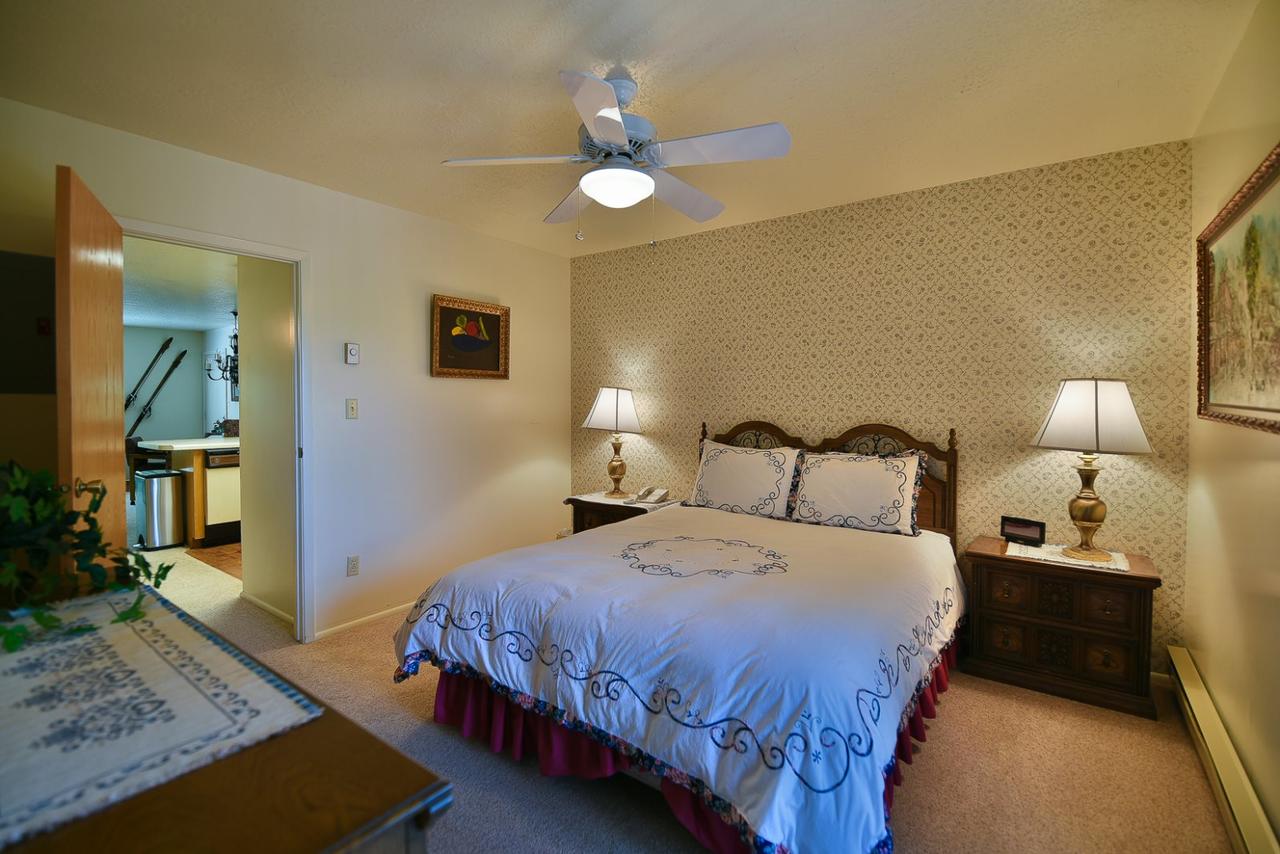 Wolf Lodge Condo #504 - thumb 6
