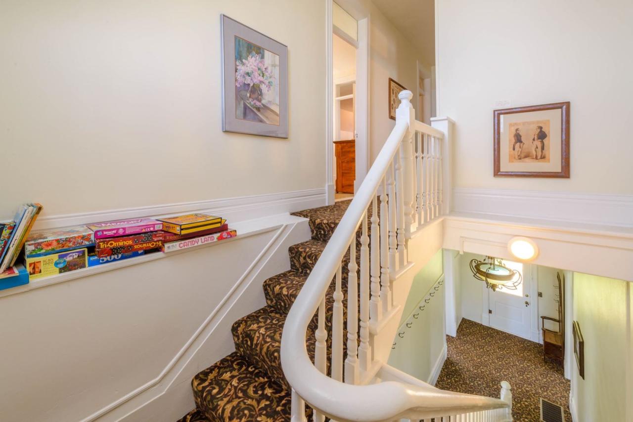 Heywood Heritage Home - thumb 24