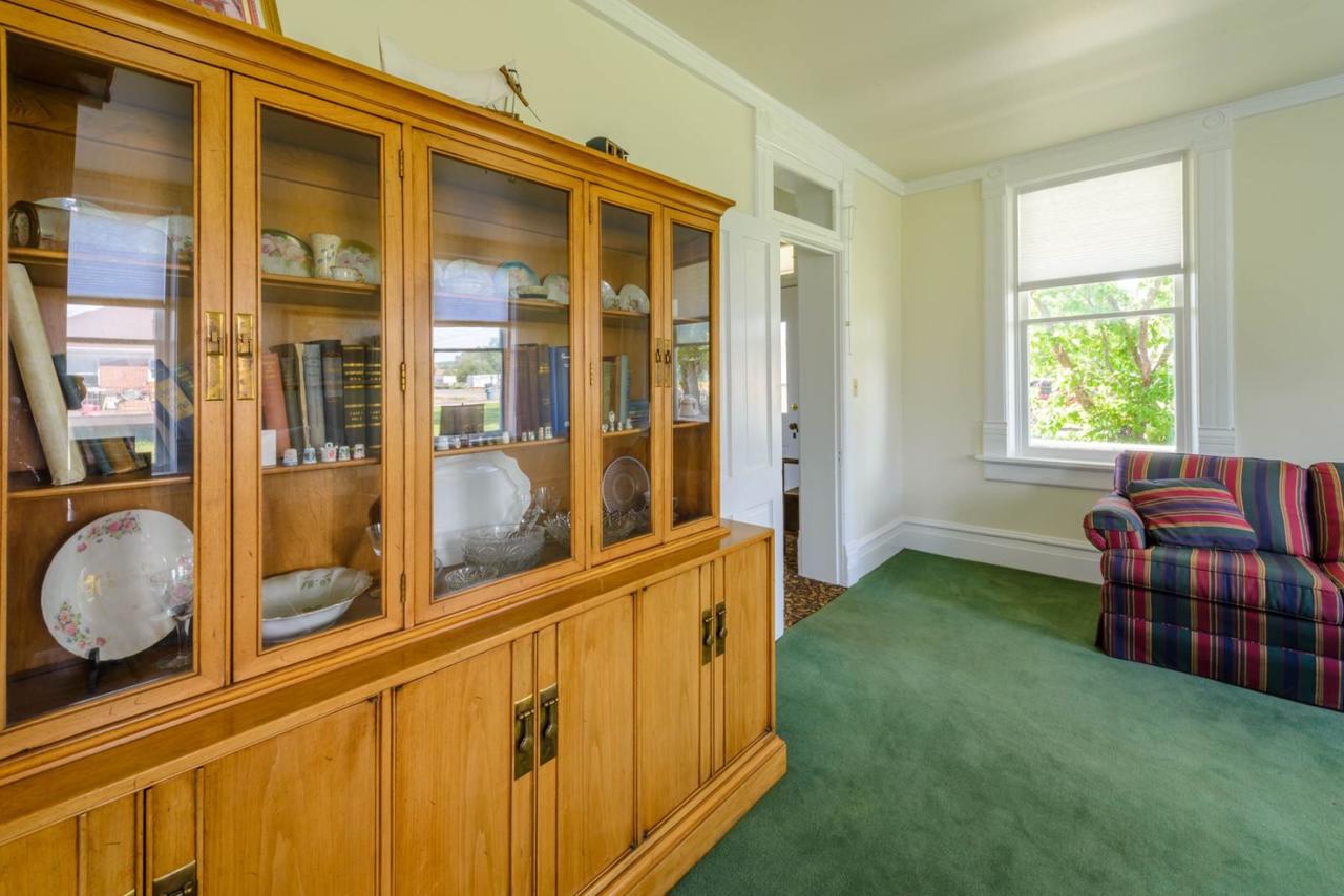 Heywood Heritage Home - thumb 7