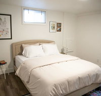 Retro Modern Getaway  Breakfast - USA Accommodation