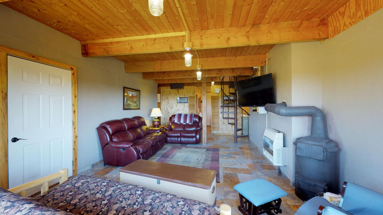 Juniper Ridge Family Cabin - thumb 12