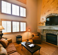 Cascades Luxury Condo - USA Accommodation