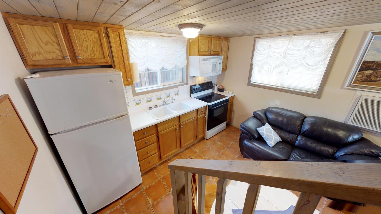 Cliff Dweller Condo #4 - thumb 15