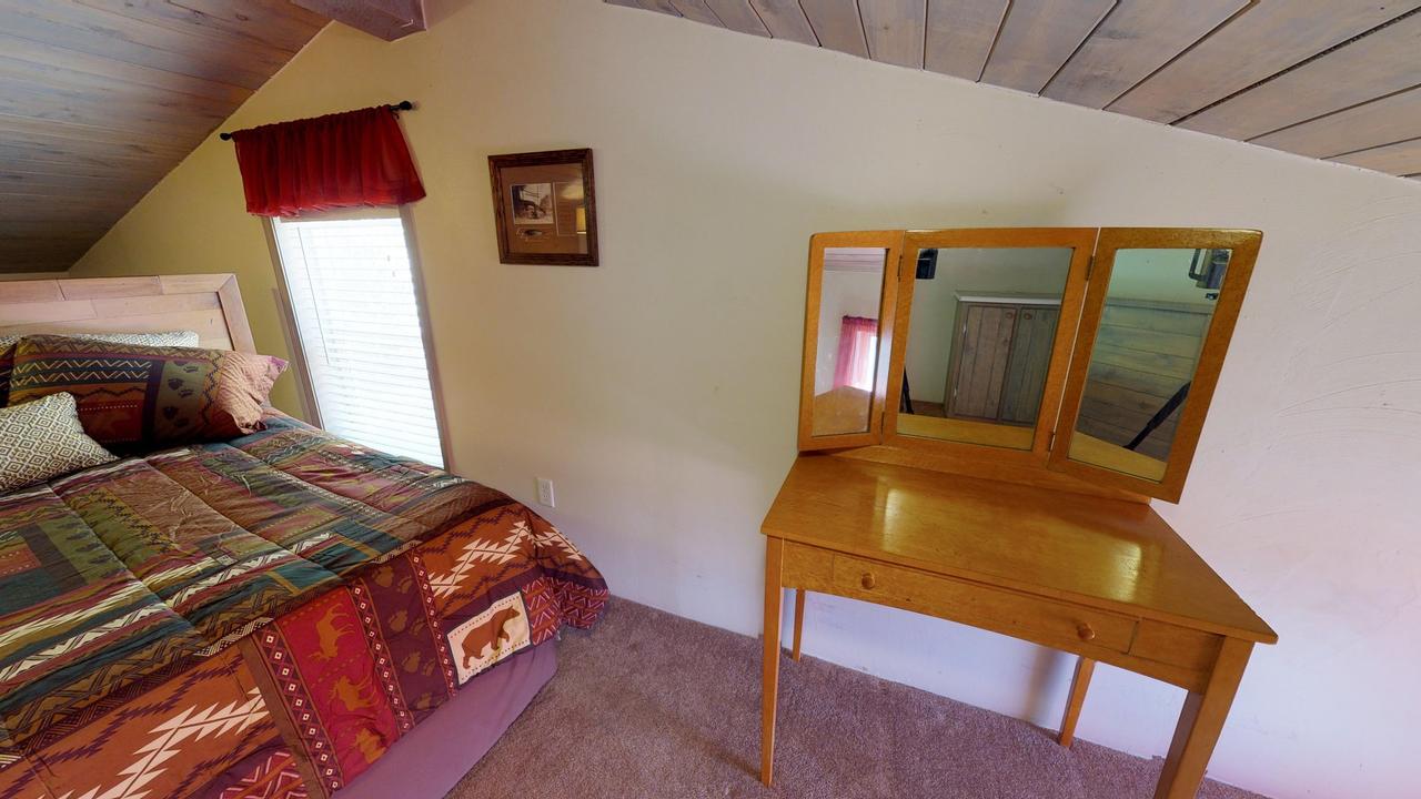Cliff Dweller Condo #4 - thumb 6