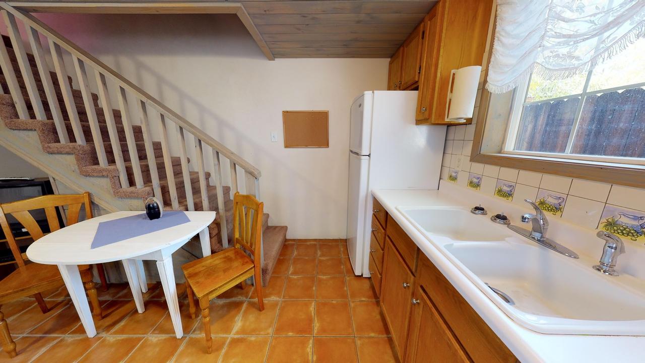 Cliff Dweller Condo #4 - thumb 16