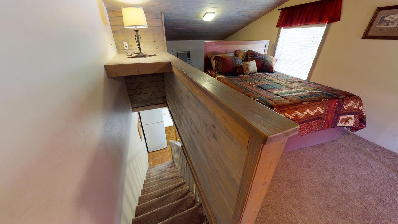 Cliff Dweller Condo #4 - thumb 23