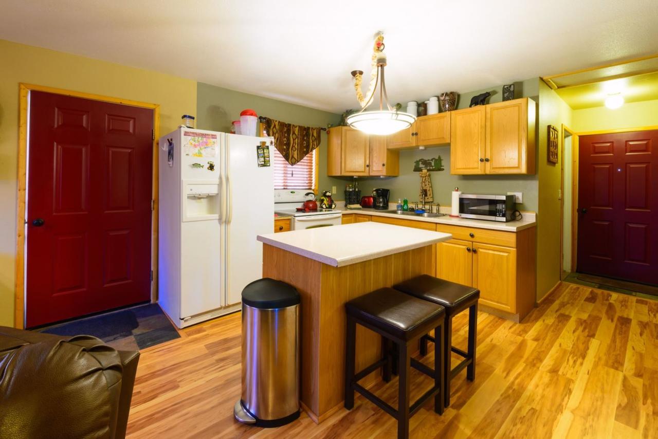 Strawberry Patch Cabin - thumb 9