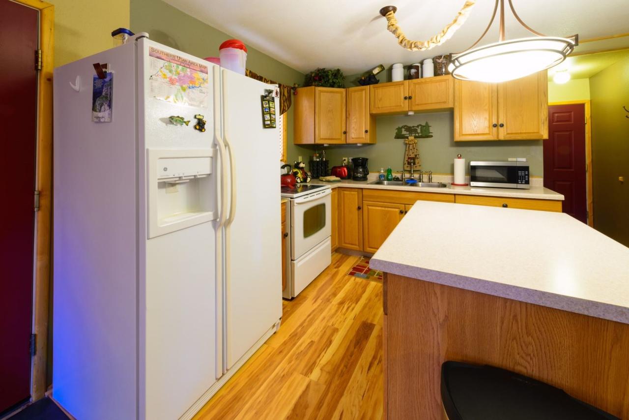 Strawberry Patch Cabin - thumb 12