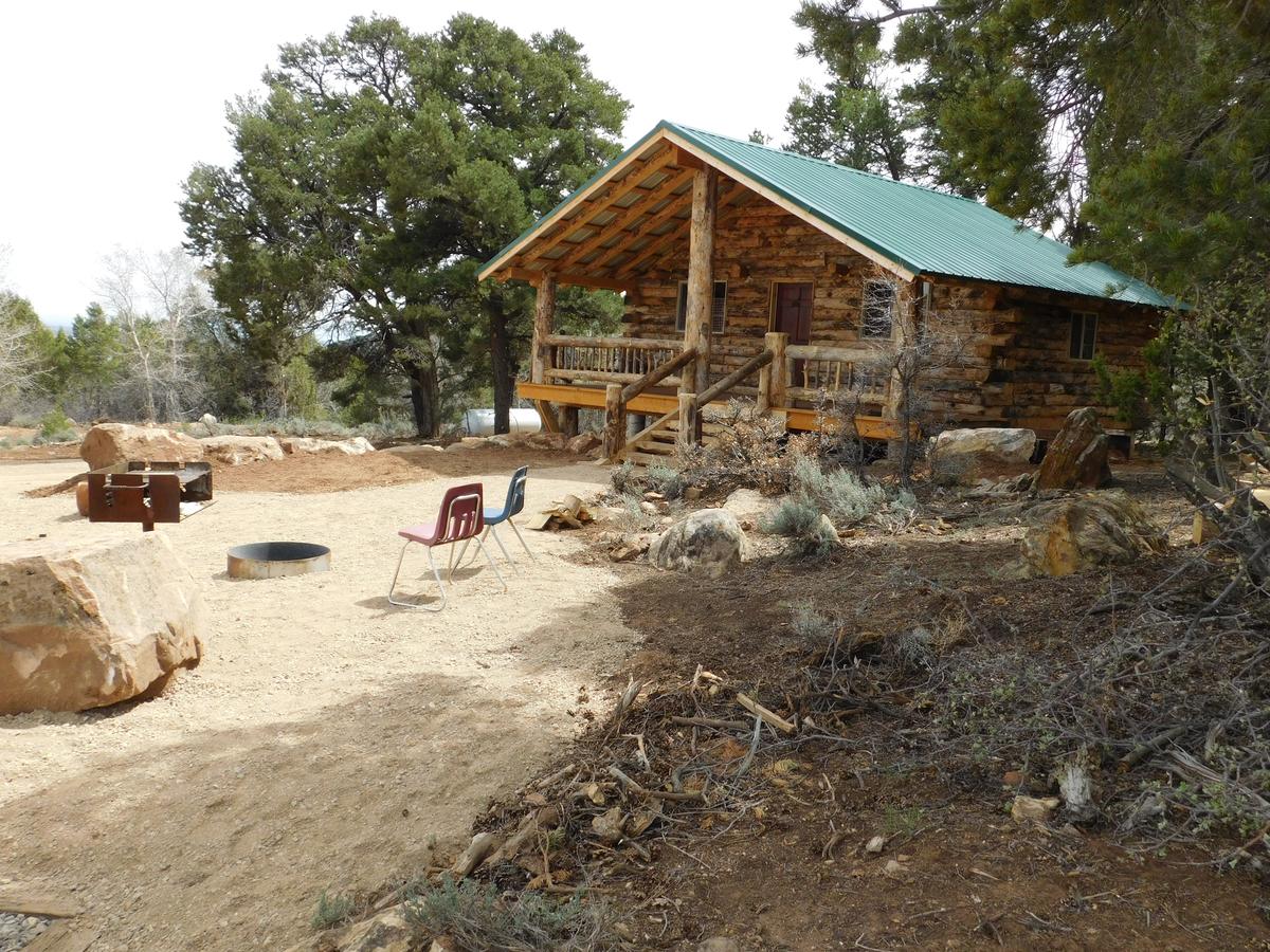 Abajo Haven Guest Cabins - thumb 2
