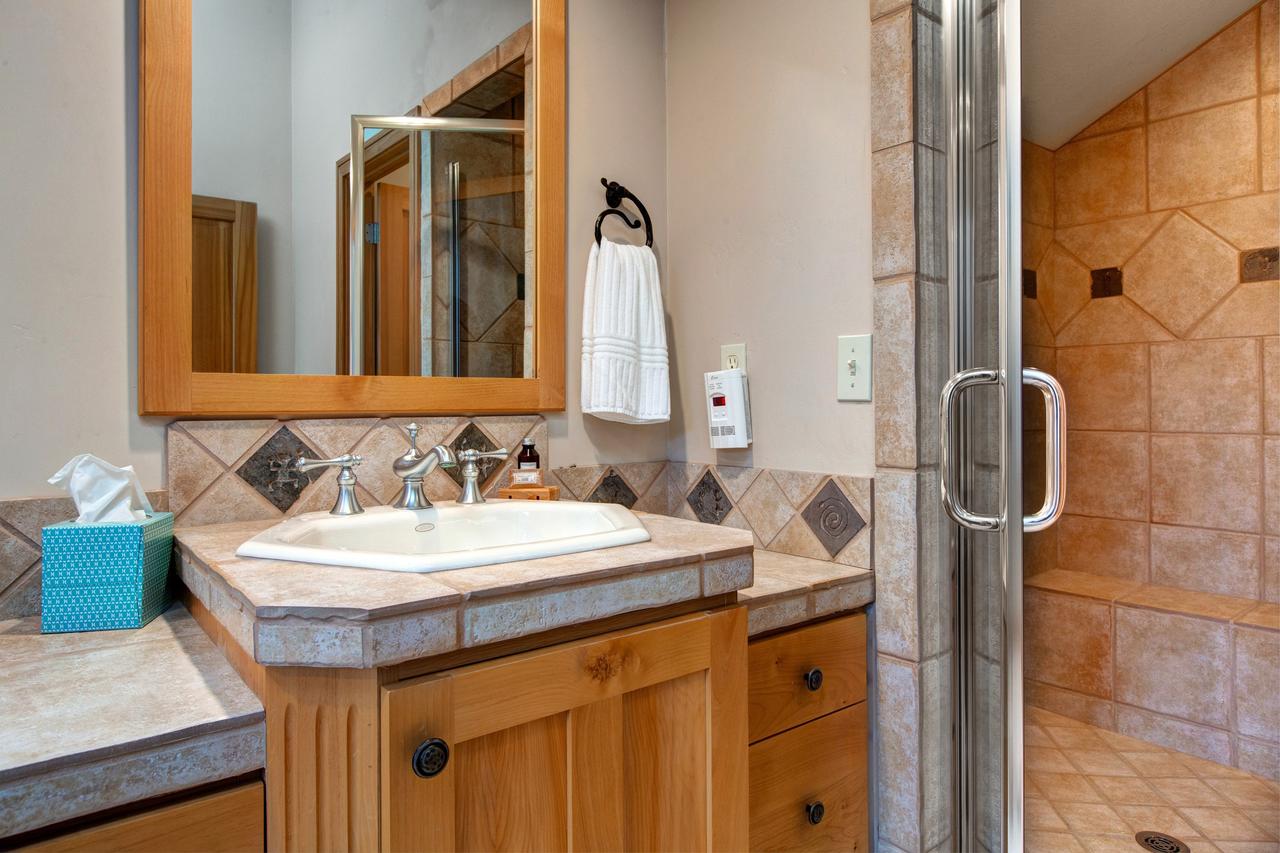 Abode At The Cove - thumb 31