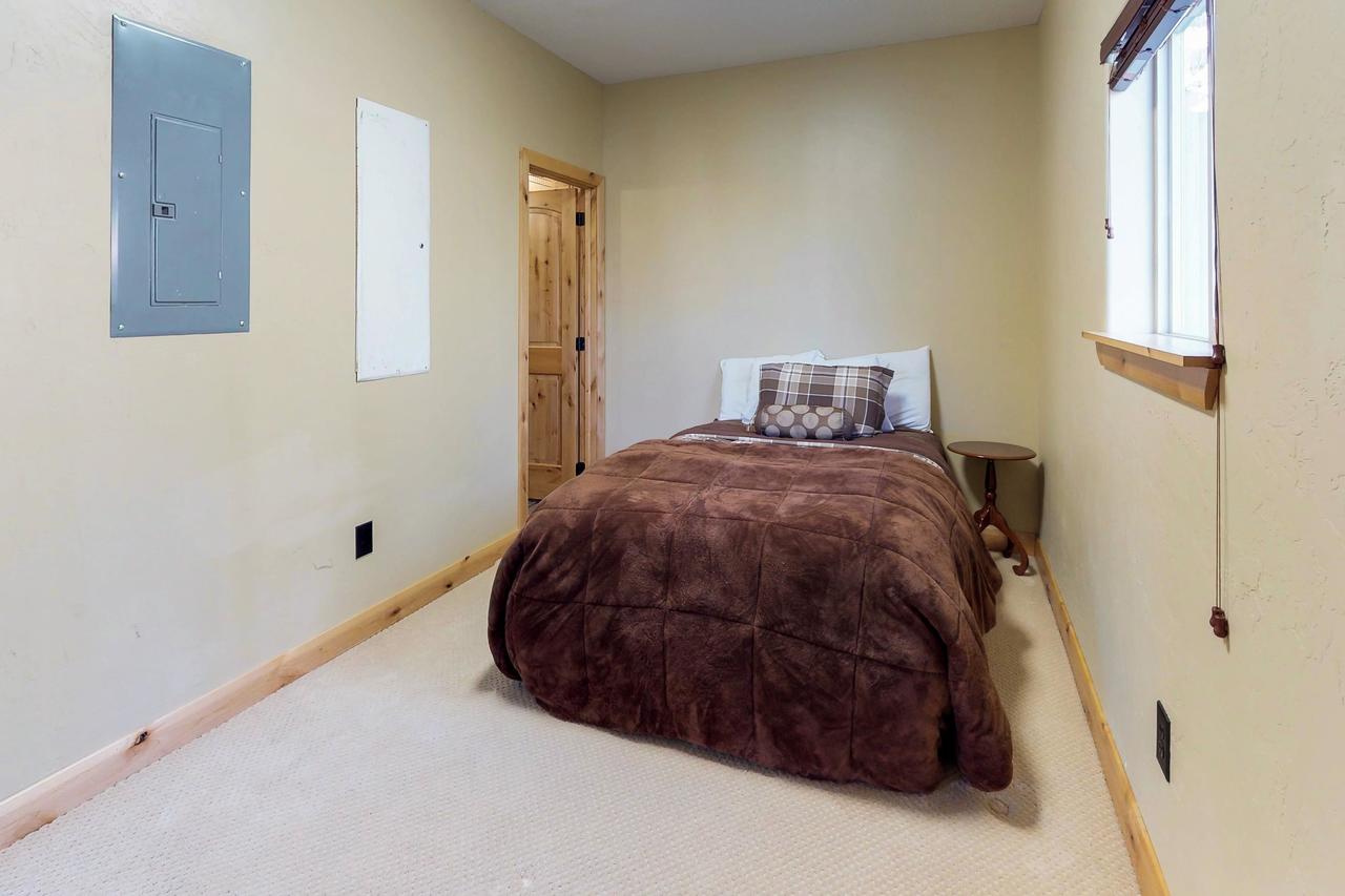 580 Hunter Ridge Dr - View~Topia - thumb 13