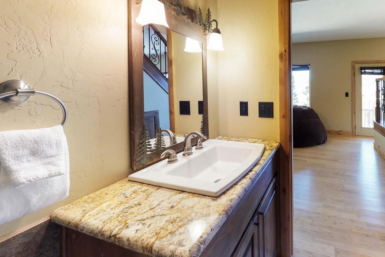 580 Hunter Ridge Dr - View~Topia - thumb 3