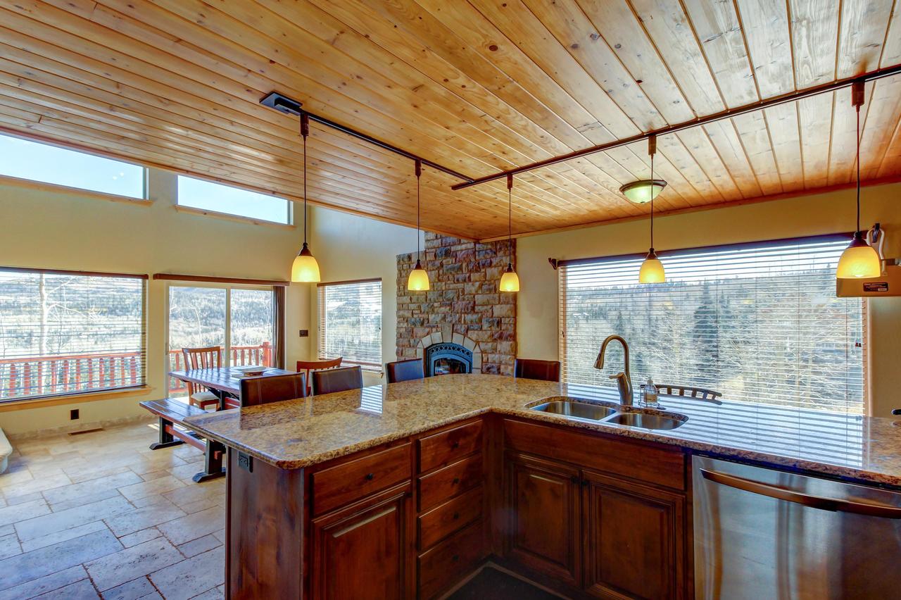 580 Hunter Ridge Dr - View~Topia - thumb 33