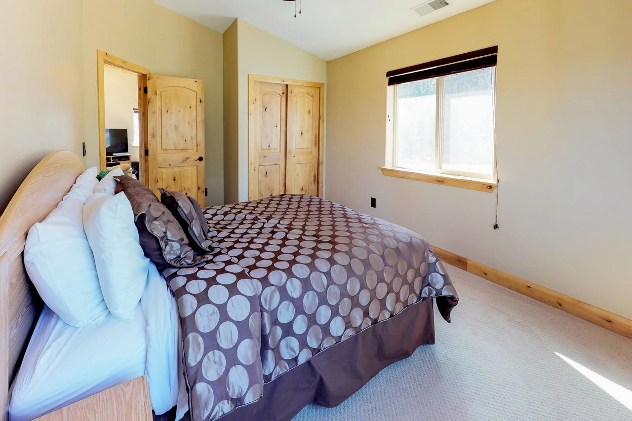 580 Hunter Ridge Dr - View~Topia - thumb 22